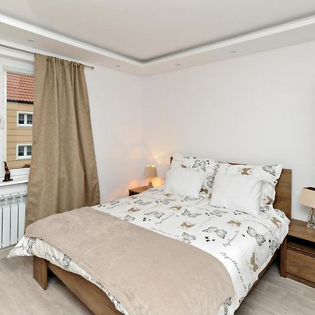Prestige Apartament Елблаг Екстериор снимка