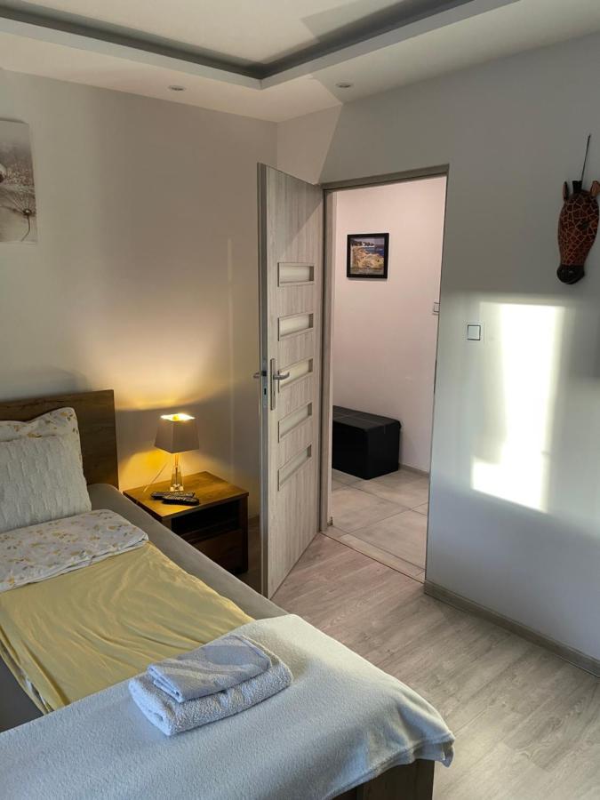 Prestige Apartament Елблаг Екстериор снимка