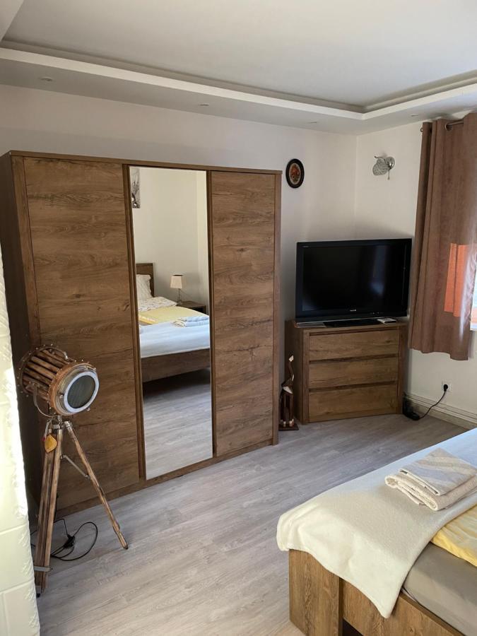 Prestige Apartament Елблаг Екстериор снимка
